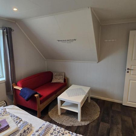 1 Room In The Yellow House, Close To Airport & Lofoten Evenskjer Exteriér fotografie