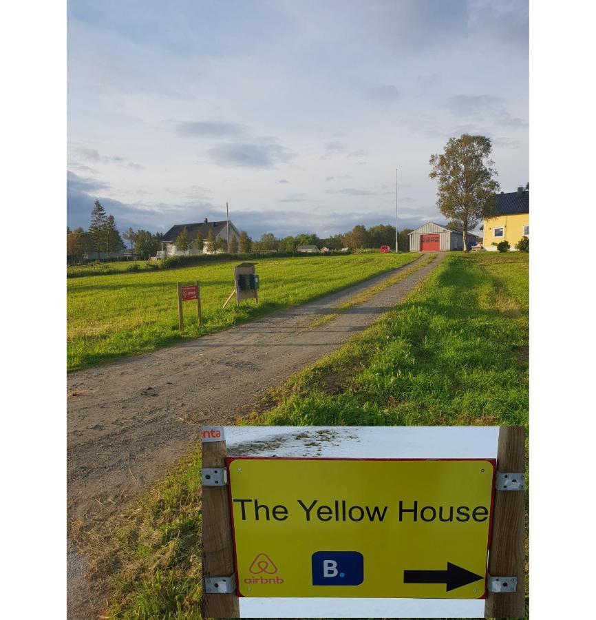 1 Room In The Yellow House, Close To Airport & Lofoten Evenskjer Exteriér fotografie